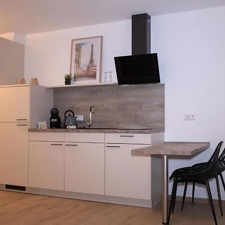 Apartment Mein Traeumchen - 6 Gruen Gemuetlich, Stilvoll Und Zentral Uebernachten Bielefeld