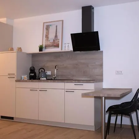 Mein Traeumchen - 6 Gruen Gemuetlich, Stilvoll Und Zentral Uebernachten Apartment *