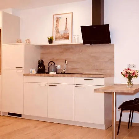 Mein Traeumchen - 6 Gruen Gemuetlich, Stilvoll Und Zentral Uebernachten Appartement *